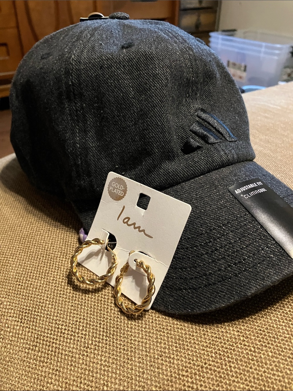 adidas Black/ grey Six-Panel Adjustable Baseball Cap w/ free earrings/lip balm